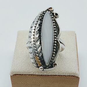 Vintage Navajo Sterling Silver Mother Of Pearl Leaf Ring